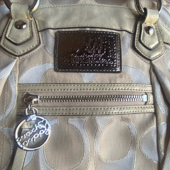 Gold🤩Coach Poppy Signature Gorgeous Gold leather/canvas Lurex Highlight Bag NWOT - Picture 4 of 17